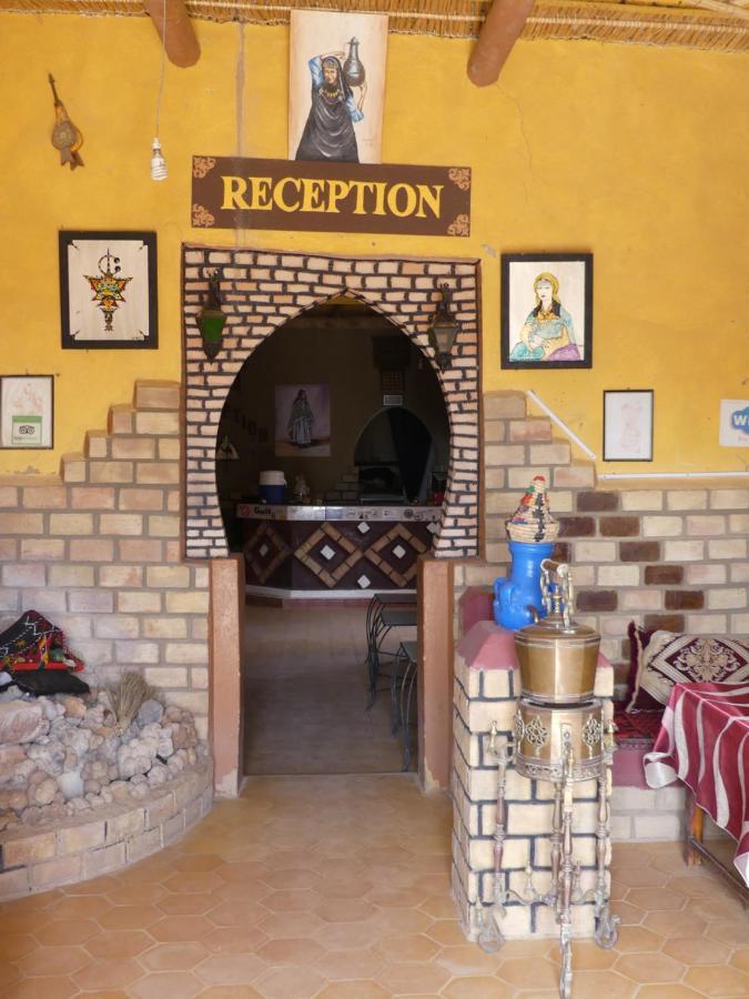 Les Pyramides Hotel Merzouga Esterno foto