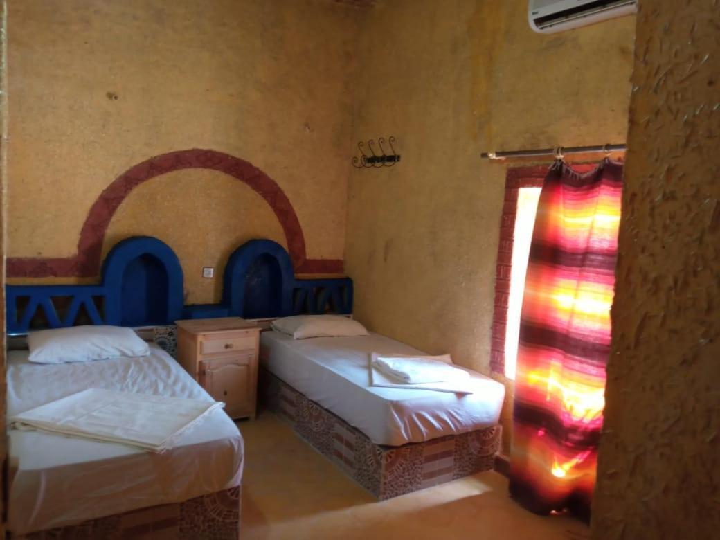 Les Pyramides Hotel Merzouga Esterno foto