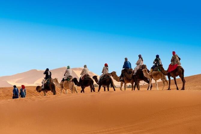 Les Pyramides Hotel Merzouga Esterno foto