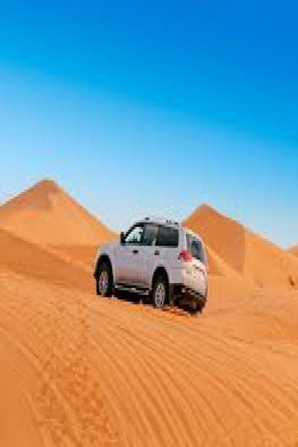 Les Pyramides Hotel Merzouga Esterno foto