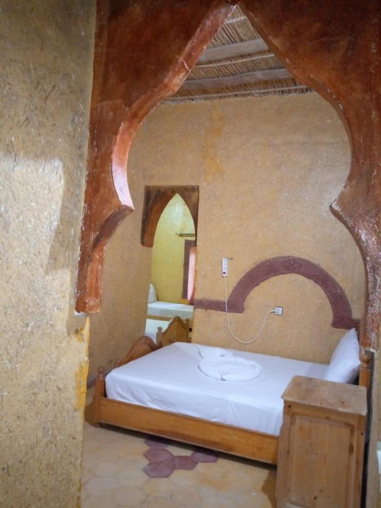 Les Pyramides Hotel Merzouga Esterno foto